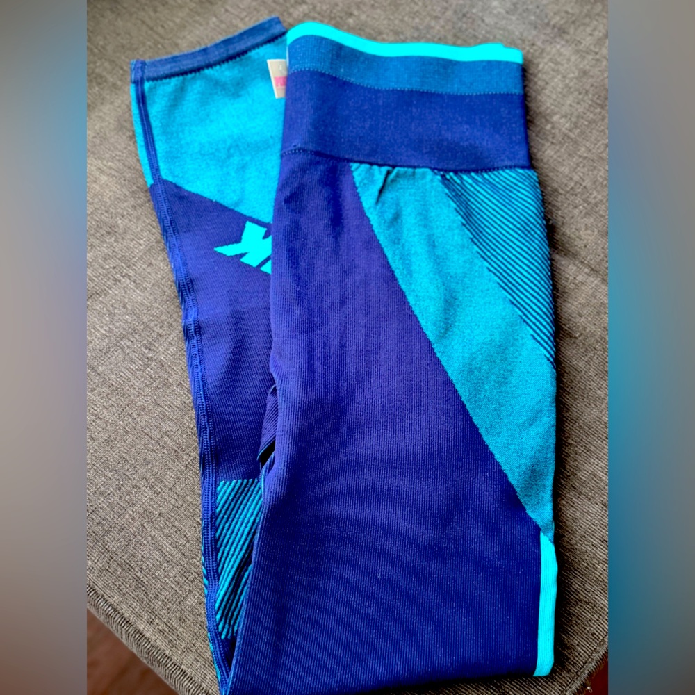 Women’s LG - VS/PINK Blue/Turquoise textured spandex